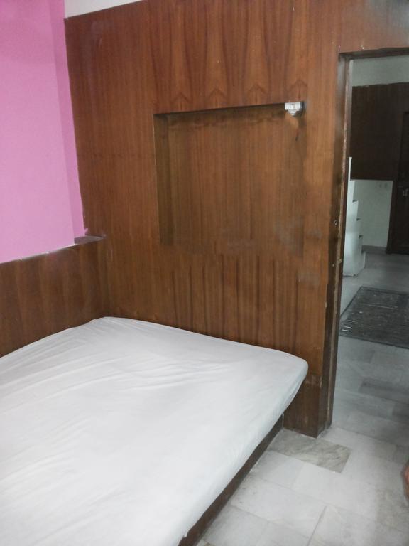 Mahesh Guest House New Delhi Room photo