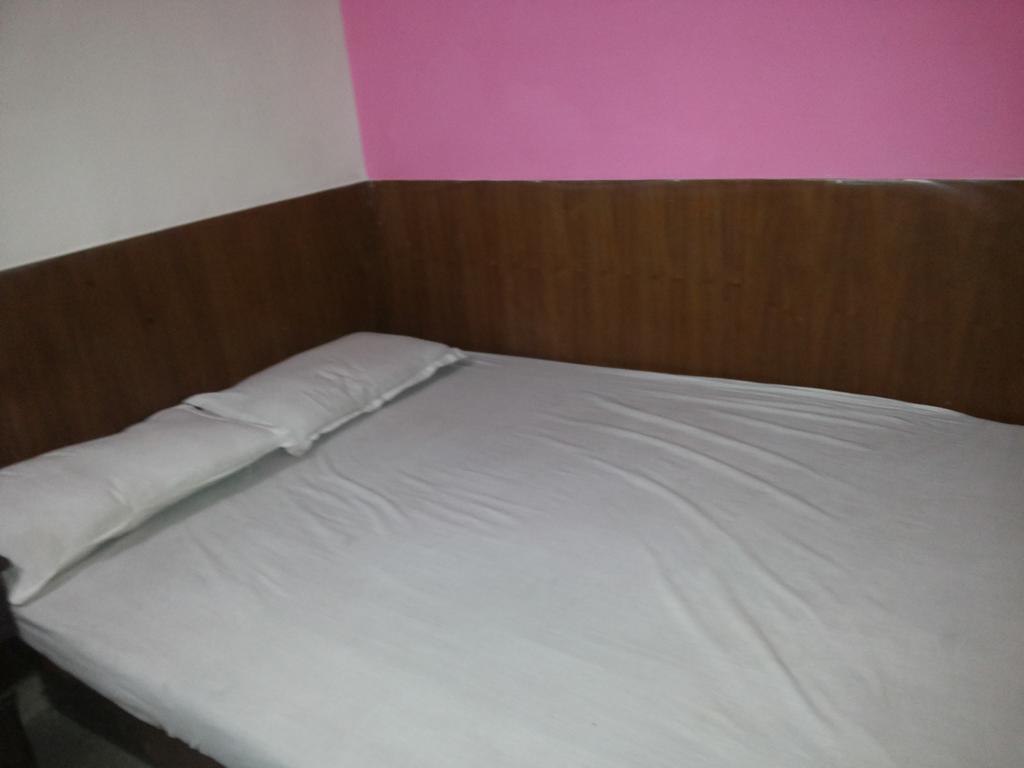 Mahesh Guest House New Delhi Room photo